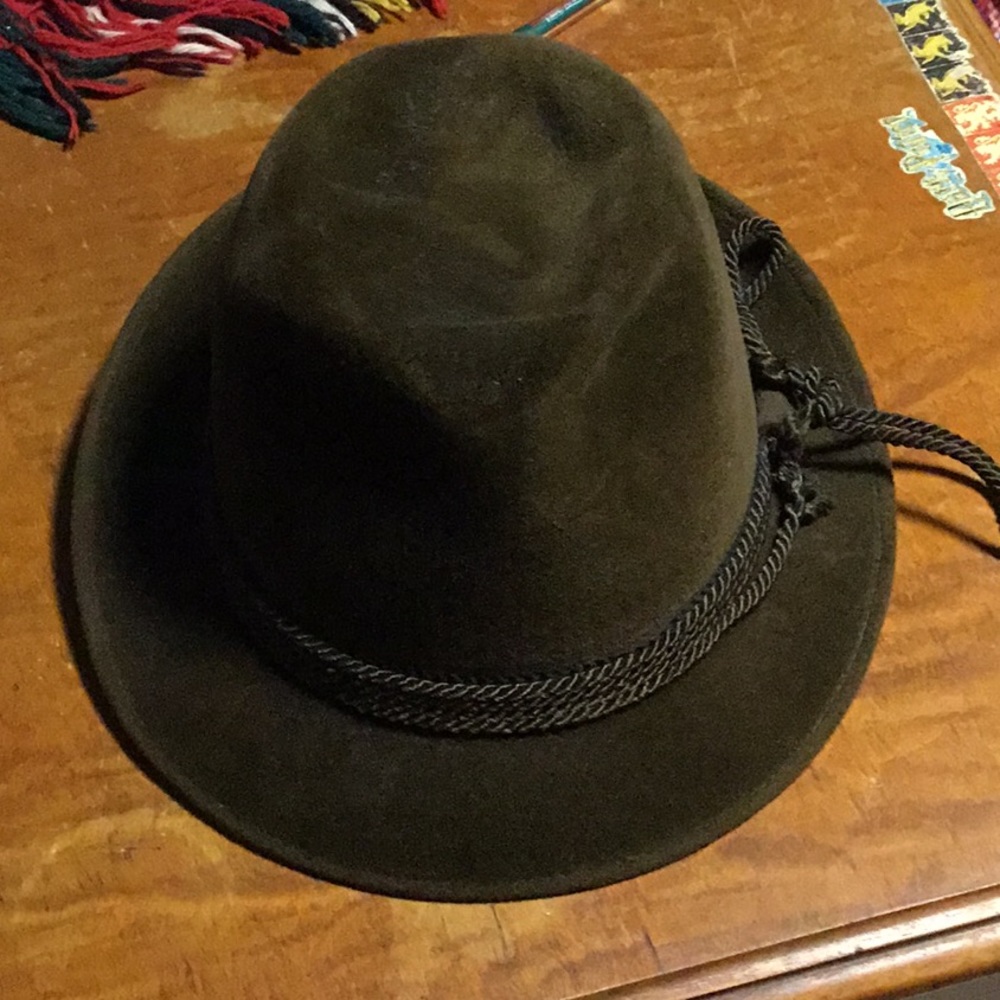 Dobb hat. ( Excellent condition) OPEN TO OFFERS - Picture 2 of 5